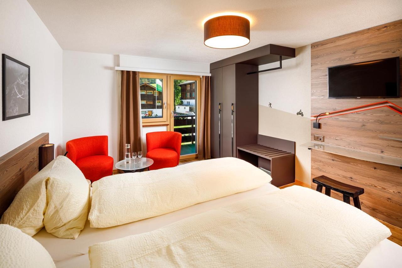Hotel Blinnenhorn Reckingen エクステリア 写真