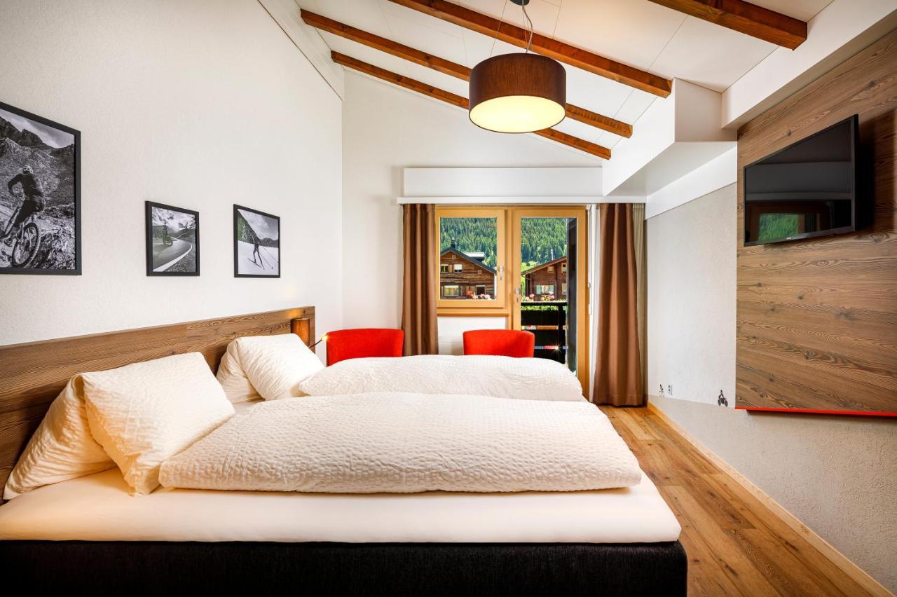Hotel Blinnenhorn Reckingen エクステリア 写真